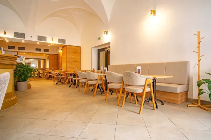Pronájem restaurace, Brno, náměstí Svobody, 270 m2