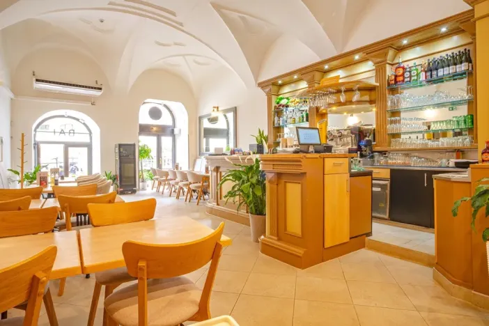 Pronájem restaurace, Brno, náměstí Svobody, 270 m2