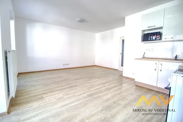 Pronájem bytu 2+kk, Hradec Králové - Svobodné Dvory, K Meteoru, 59 m2