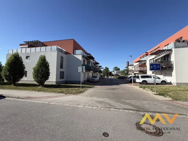 Pronájem bytu 2+kk, Hradec Králové - Svobodné Dvory, K Meteoru, 59 m2