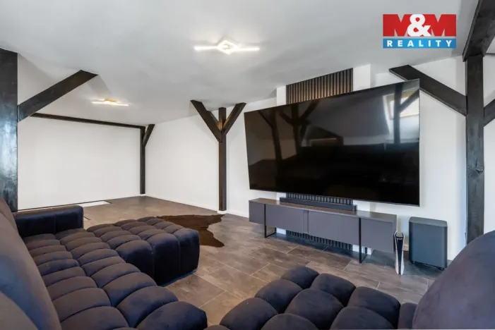 Prodej bytu 4+kk, Králův Dvůr - Levín, Na Lucberku, 141 m2