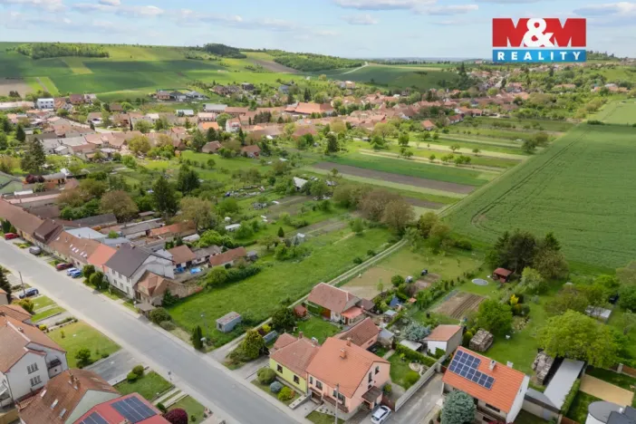 Prodej pozemku pro bydlení, Kovalovice, 1718 m2