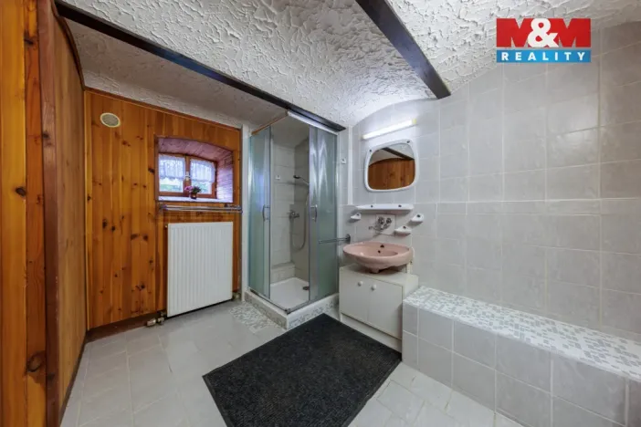 Prodej rodinného domu, Kraslice - Tisová, 250 m2