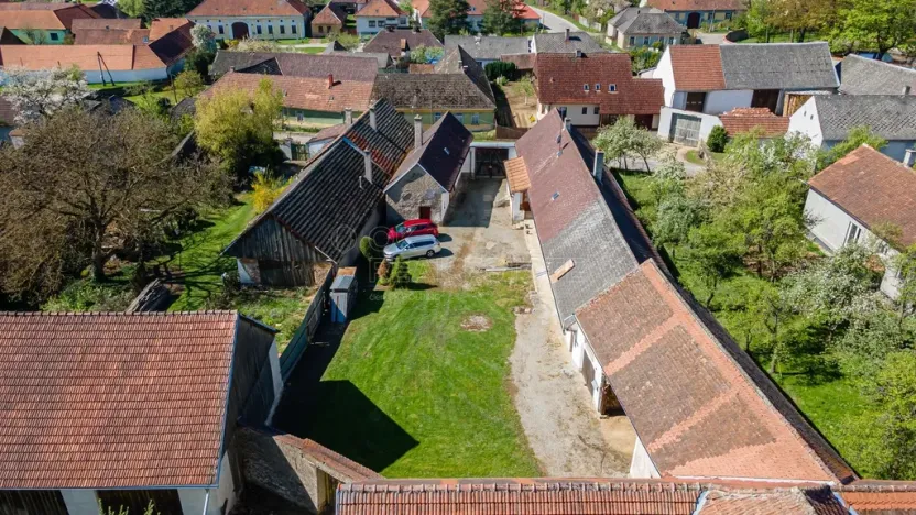 Prodej zemědělského objektu, Krasonice, 350 m2