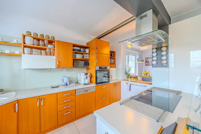 Prodej rodinného domu, Bruzovice, 320 m2