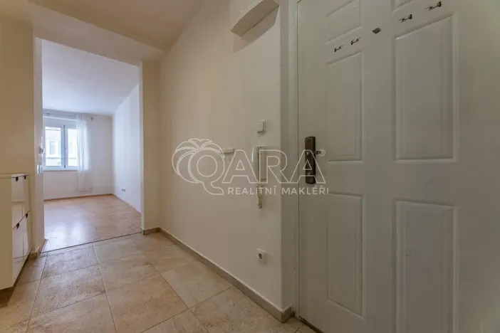 Pronájem bytu 1+kk, Praha - Žižkov, Viklefova, 34 m2
