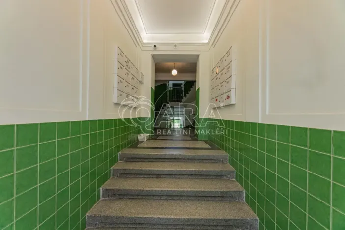Pronájem bytu 1+kk, Praha - Žižkov, Viklefova, 34 m2