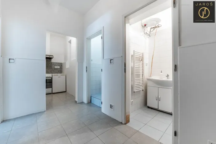 Prodej komerční nemovitosti, Praha - Vinohrady, Rejskova, 37 m2