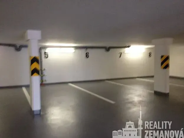 Pronájem bytu 1+kk, Praha - Michle, Hanusova, 30 m2