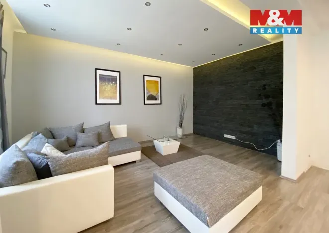 Pronájem bytu 3+kk, Praha - Střešovice, U střešovických hřišť, 95 m2