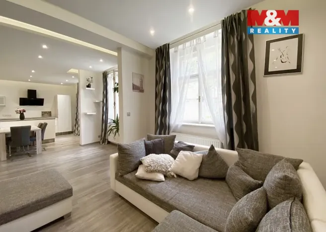 Pronájem bytu 3+kk, Praha - Střešovice, U střešovických hřišť, 95 m2
