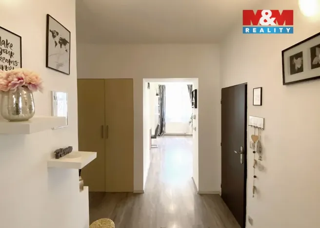 Pronájem bytu 3+kk, Praha - Střešovice, U střešovických hřišť, 95 m2