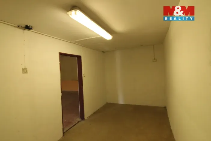 Pronájem skladu, Polepy, 441 m2