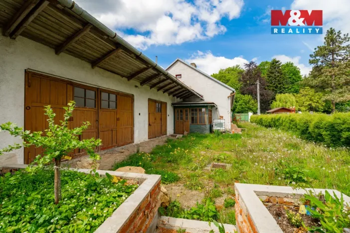 Prodej rodinného domu, Moravec, 220 m2