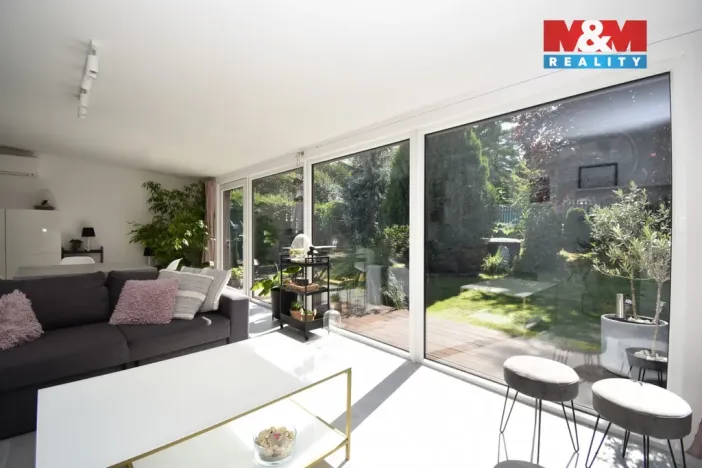 Prodej rodinného domu, Panenské Břežany, Strmá, 73 m2