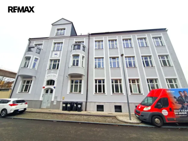 Pronájem bytu 1+kk, Praha - Nusle, Křesomyslova, 38 m2