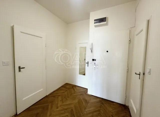 Pronájem bytu 2+kk, Praha - Nové Město, Na slupi, 50 m2