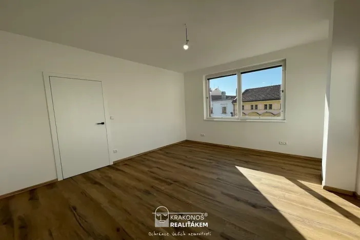 Pronájem bytu 2+kk, Hranice - Hranice I-Město, Pernštejnské náměstí, 55 m2