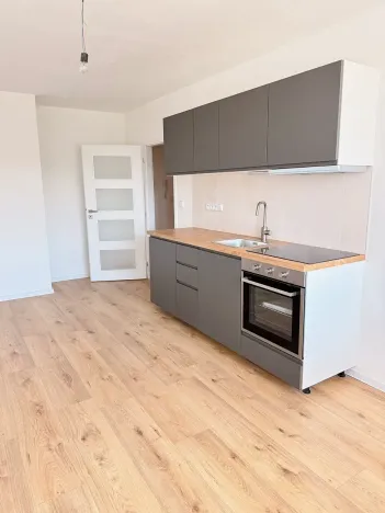 Pronájem bytu 2+kk, Praha - Vršovice, 41 m2