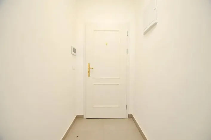 Pronájem bytu 1+kk, Praha - Vinohrady, Španělská, 28 m2