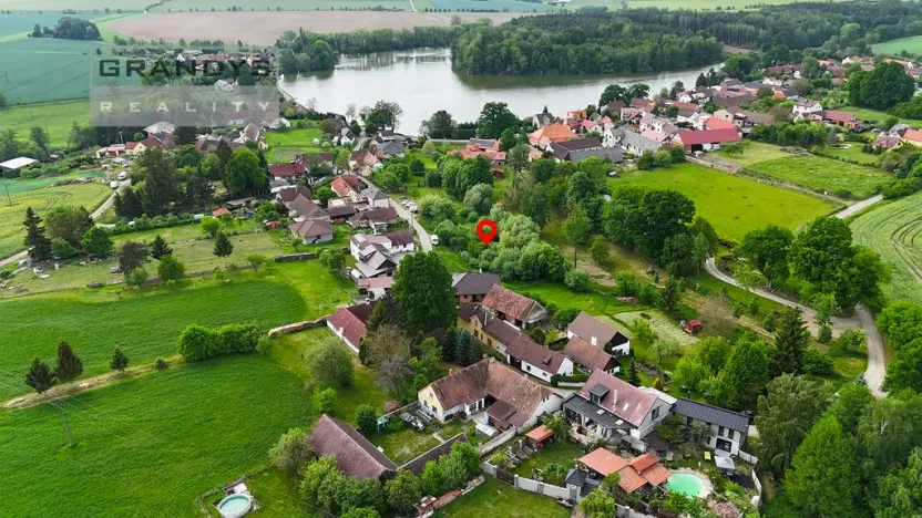 Prodej pozemku pro bydlení, Borovany, 833 m2