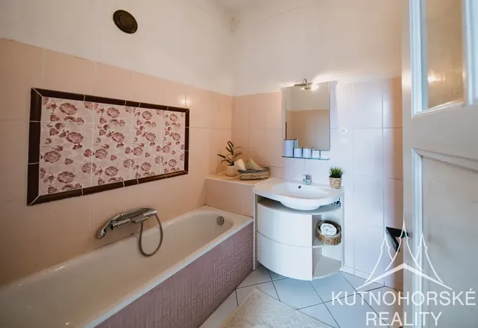 Prodej zemědělské usedlosti, Velenka, 414 m2