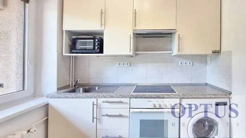 Pronájem rodinného domu, Praha - Háje, K jezeru, 302 m2
