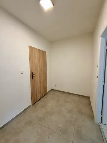Pronájem bytu 2+1, Aš, Hlavní, 77 m2