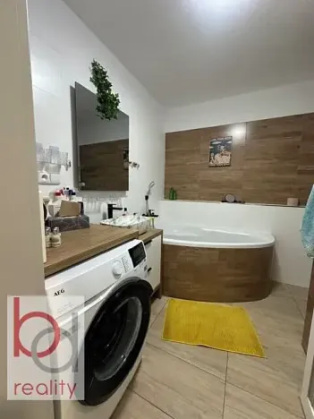 Pronájem bytu 2+1, České Budějovice, Jírovcova, 63 m2
