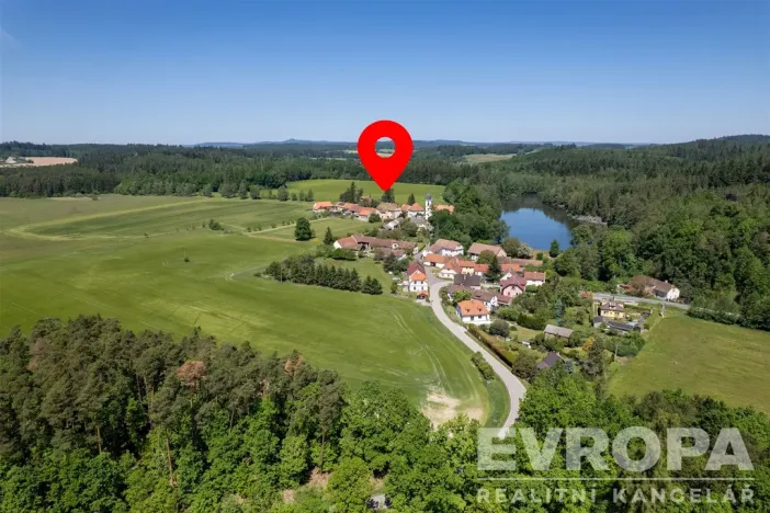 Prodej rodinného domu, Uzeničky - Černívsko, 631 m2