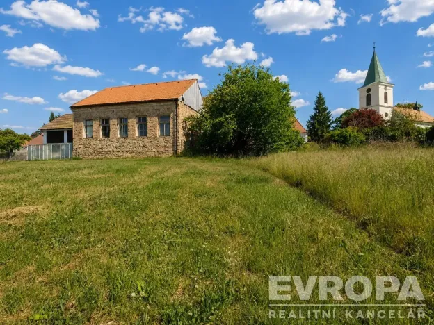Prodej rodinného domu, Uzeničky - Černívsko, 631 m2