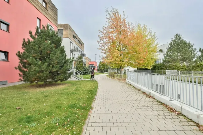 Pronájem bytu 3+kk, Praha - Horní Počernice, Štverákova, 90 m2