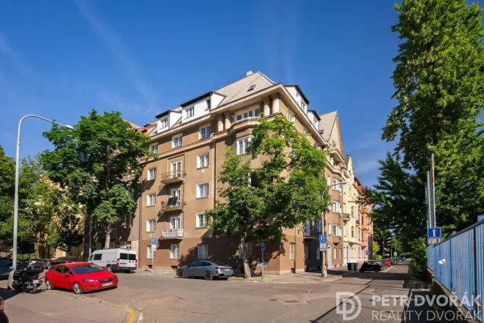 Prodej bytu 3+kk, Praha - Karlín, U invalidovny, 71 m2