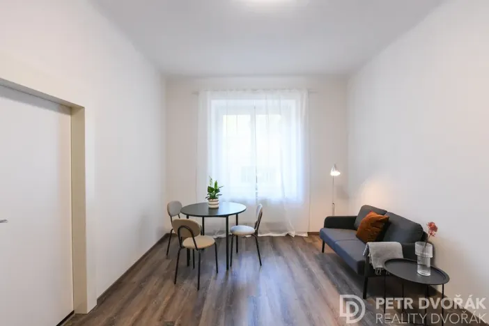 Prodej bytu 3+kk, Praha - Karlín, U invalidovny, 71 m2