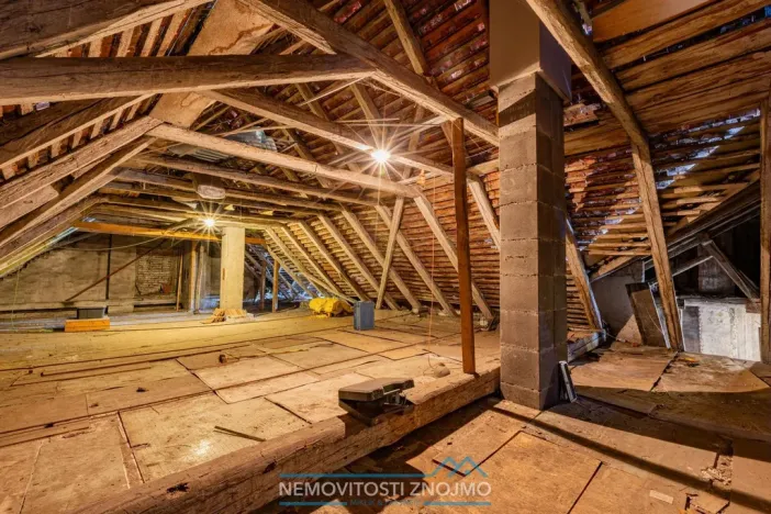 Prodej obchodního prostoru, Znojmo, Sokolská, 547 m2