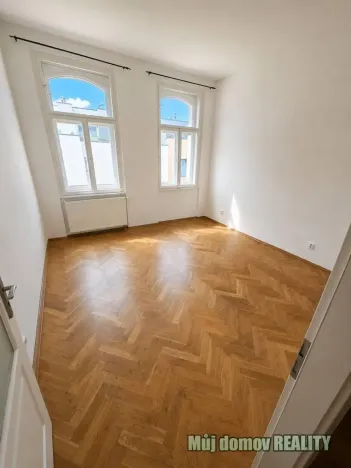 Pronájem bytu 2+kk, Praha - Žižkov, Krásova, 67 m2