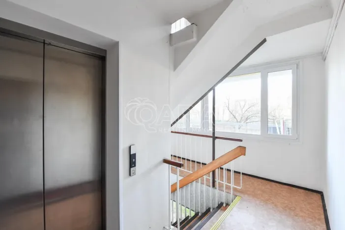Prodej bytu 2+kk, Praha - Kobylisy, Famfulíkova, 43 m2