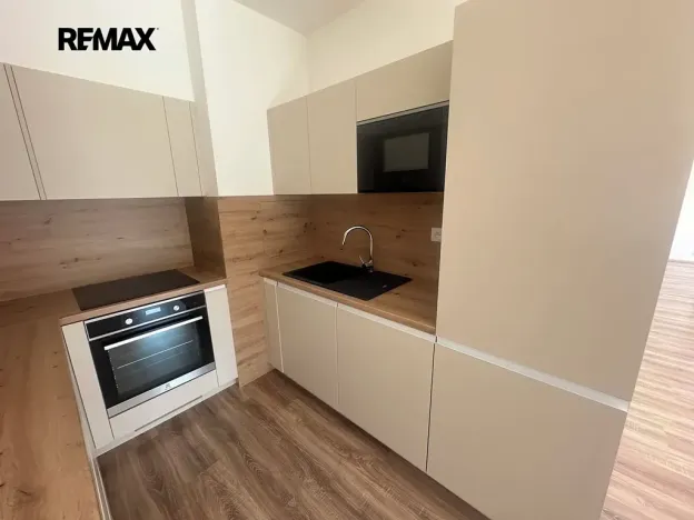 Pronájem bytu 2+kk, Slavkov u Brna, Slovanská, 63 m2