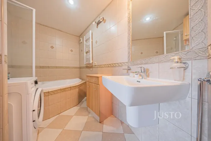Prodej bytu 3+kk, Praha, K nové škole, 70 m2