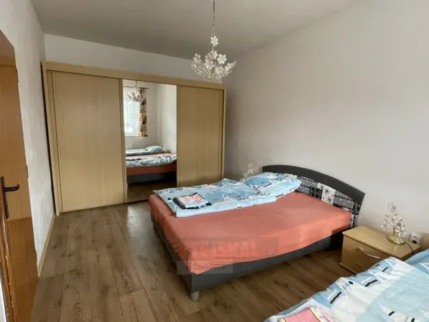 Prodej rodinného domu, Velešín, náměstí J. V. Kamarýta, 342 m2