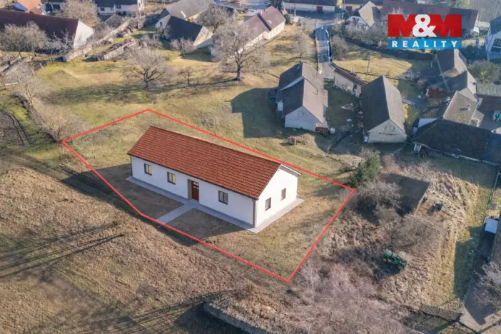 Prodej pozemku pro bydlení, Chlumy, 1064 m2