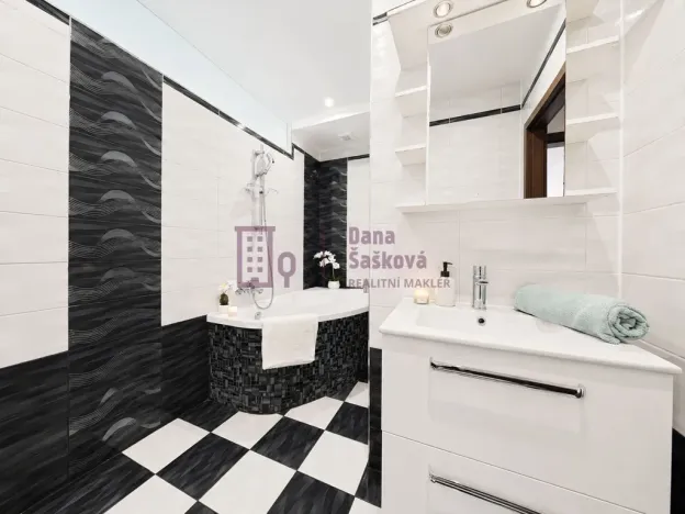 Prodej bytu 2+1, Nová Bystřice, K. H. Borovského, 64 m2