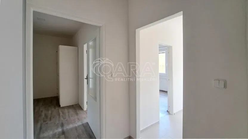 Pronájem bytu 2+1, Praha - Břevnov, Šantrochova, 54 m2