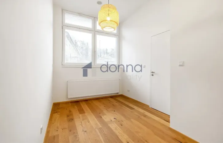 Pronájem bytu 2+kk, Praha, Perucká, 37 m2