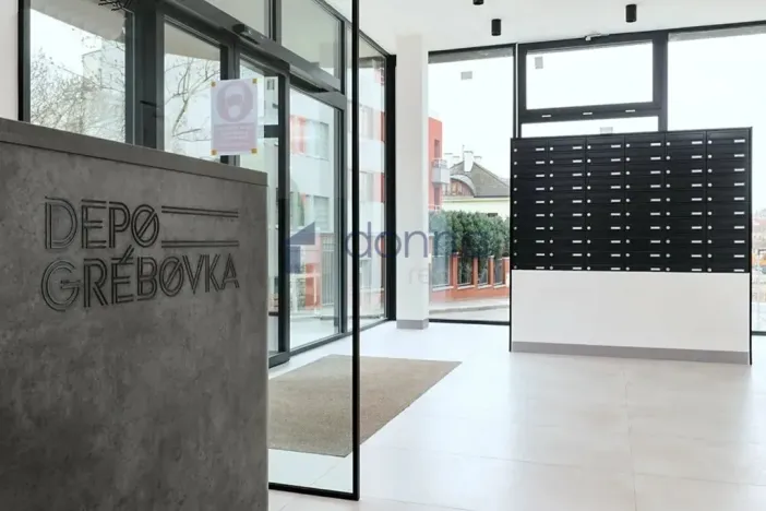 Pronájem bytu 2+kk, Praha, Perucká, 37 m2