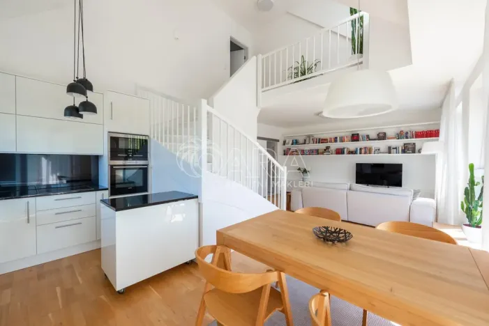 Pronájem bytu 4+kk, Praha - Hloubětín, K náhonu, 119 m2