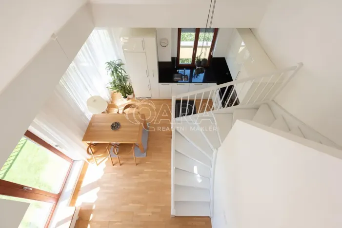 Pronájem bytu 4+kk, Praha - Hloubětín, K náhonu, 119 m2