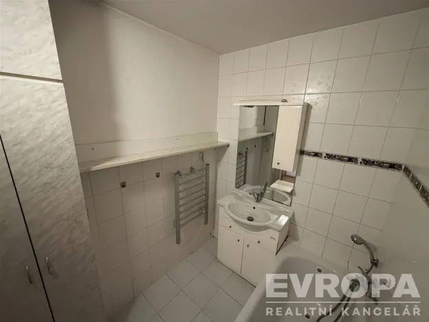 Prodej bytu 3+1, Opava - Kateřinky, Holasická, 78 m2