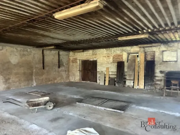 Pronájem skladu, Měník, 500 m2
