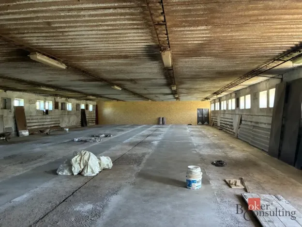 Pronájem skladu, Měník, 500 m2